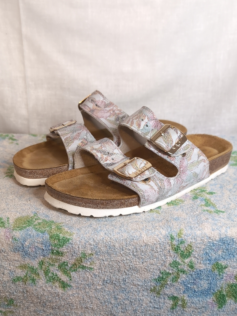 Naot Santa Barbara Floral Leather Sandals womens 9